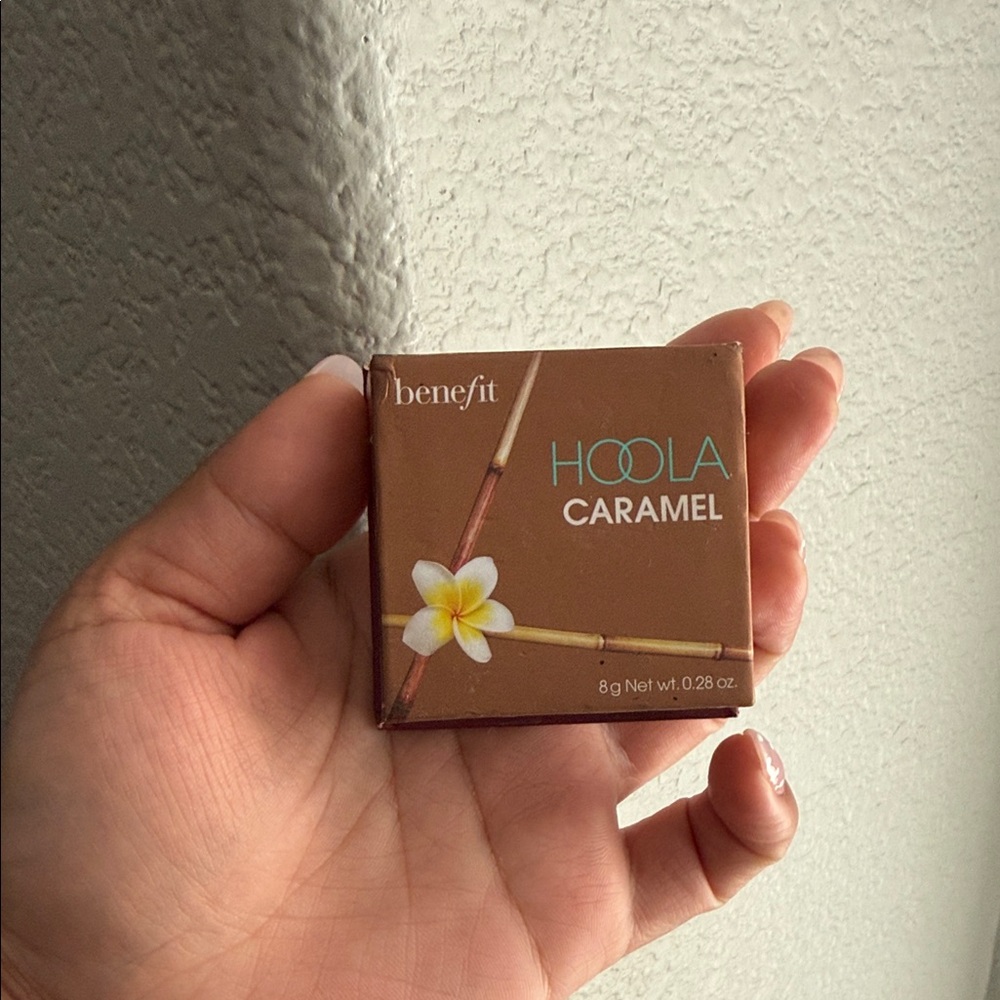 Benefit Hoola Caramel Bronzer